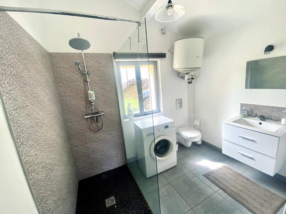 La Lande - Petite Maison Avec Jardin Vendat ภายนอก รูปภาพ