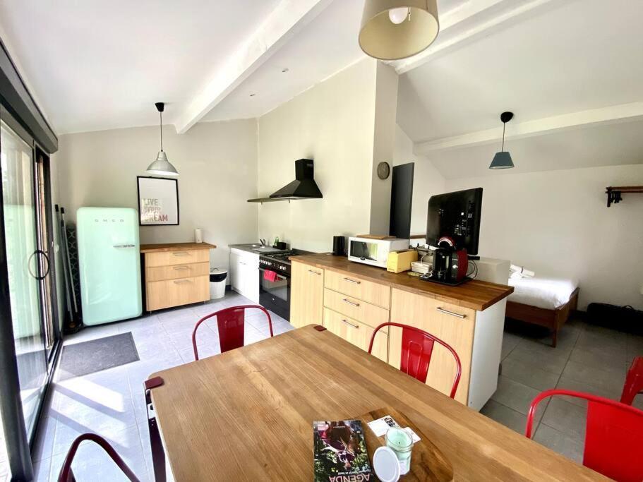 La Lande - Petite Maison Avec Jardin Vendat ภายนอก รูปภาพ