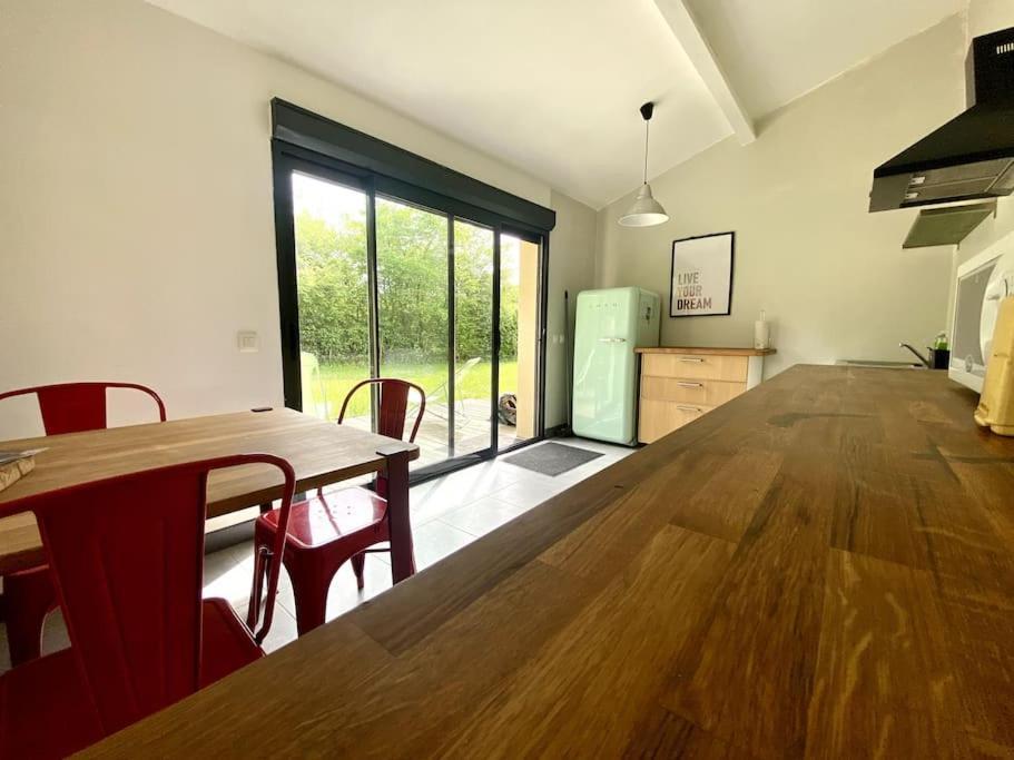La Lande - Petite Maison Avec Jardin Vendat ภายนอก รูปภาพ